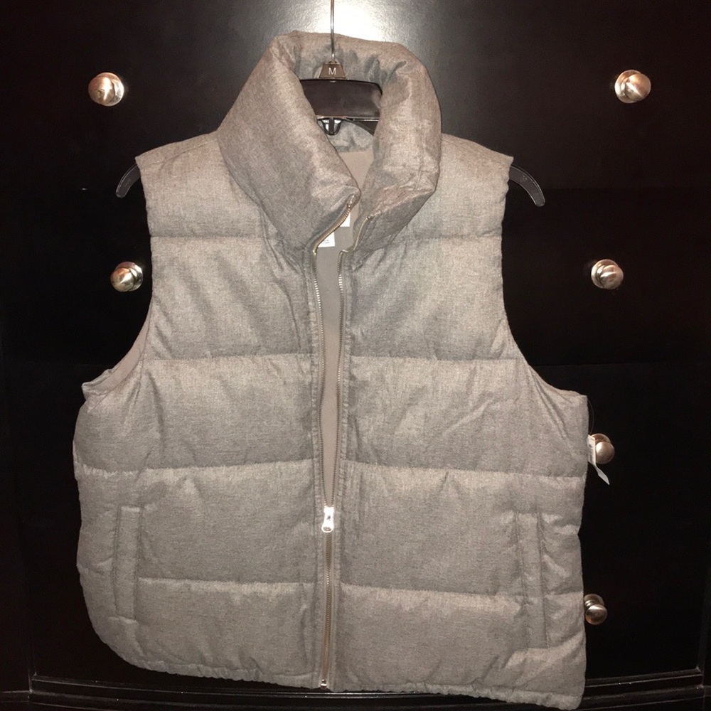 Puffer zip up vest